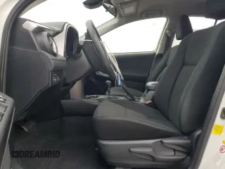2017 Toyota RAV4 LE z VIN JTMZFREV4HJ721331, wystawiony jako Copart lot #58829225 z przebiegiem 24 880 mil mil oraz Szkoda całkowita • Salvage title. Historia ofert i sprzedaży dostępna na DreamBid. Obrazek 7.