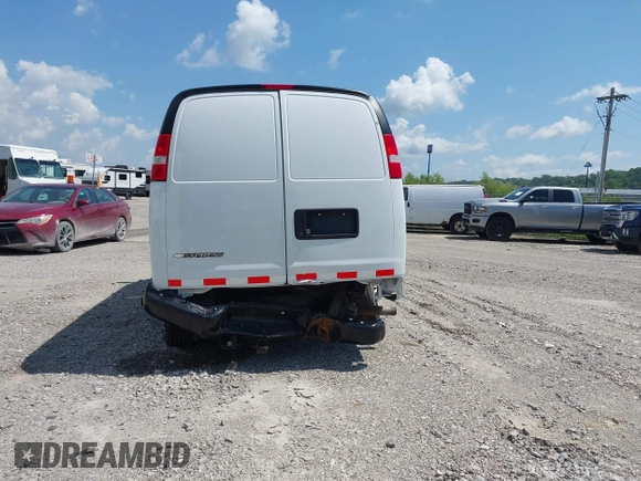 2020 Chevrolet Express Cargo with VIN 1GCWGAFG8L1173280, listed as a IAAI auction lot 42434124 with 157,399 mi miles and . Bid and sale history available at DreamBid. Image 16.