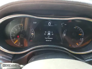 2019 Jeep Grand Cherokee Overland with VIN 1C4RJECG5KC602873, listed as a Copart auction lot 46701925 with 96,444 mi miles and Salvage Title. Bid and sale history available at carsss.com. Image 9.