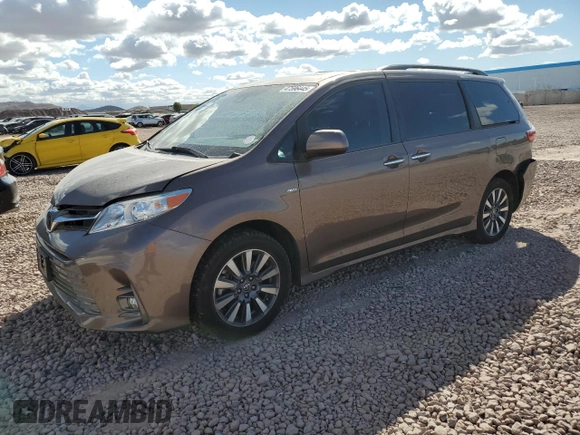 2018 Toyota Sienna XLE with VIN 5TDDZ3DC2JS190590, listed as a Copart auction lot 47596445 with 55,789 mi miles and Salvage Title. Bid and sale history available at carsss.com. Image 1.