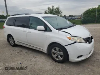 2012 Toyota Sienna LE AAS with VIN 5TDKK3DC2CS217382, listed as a Copart auction lot 58067475 with 146,769 mi miles and Salvage title. Bid and sale history available at DreamBid. Image 4.