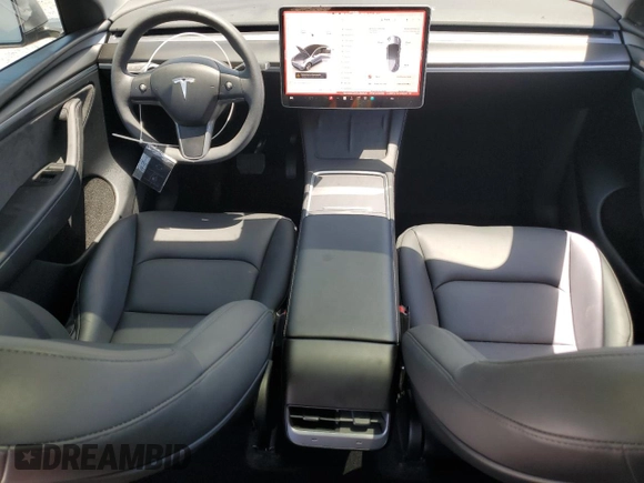 2024 Tesla Model Y Long Range with VIN 7SAYGDEE0RA288420, listed as a Copart auction lot 59159015 with 7,831 mi miles and Salvage title. Bid and sale history available at DreamBid. Image 8.