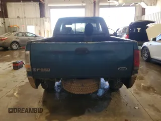 2000 Ford F-250 XL with VIN 1FTNX21F5YED17075, listed as a Copart auction lot 49782365 with 241,054 mi miles and Non repairable. Bid and sale history available at DreamBid. Image 6.
