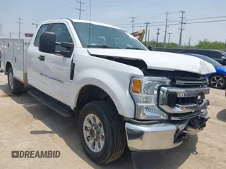 2021 Ford F-250 XL with VIN 1FD7X2B64MED10776, listed as a IAAI auction lot 42320422 with 70,139 mi miles and . Bid and sale history available at DreamBid. Image 1.