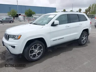 2018 Jeep Grand Cherokee Limited с VIN 1C4RJFBG5JC334106, выставлен на аукционе IAAI как лот 42057538 с пробегом 119 179 миль миль и . История ставок и продаж доступна на DreamBid. Изображение 2.