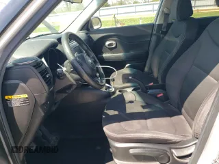 2017 Kia Soul with VIN KNDJN2A28H7501299, listed as a Copart auction lot 51912235 with 85,103 mi miles and Clean Title. Bid and sale history available at carsss.com. Image 7.