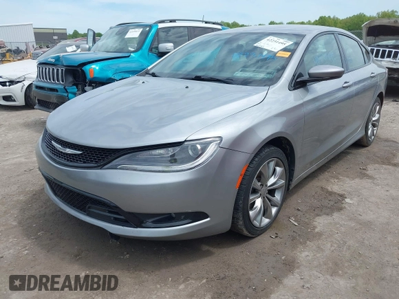 2015 Chrysler 200 S z VIN 1C3CCCBG1FN735571, wystawiony jako IAAI lot #42231495 z przebiegiem 95 423 mil mil oraz . Historia ofert i sprzedaży dostępna na DreamBid. Obrazek 6.