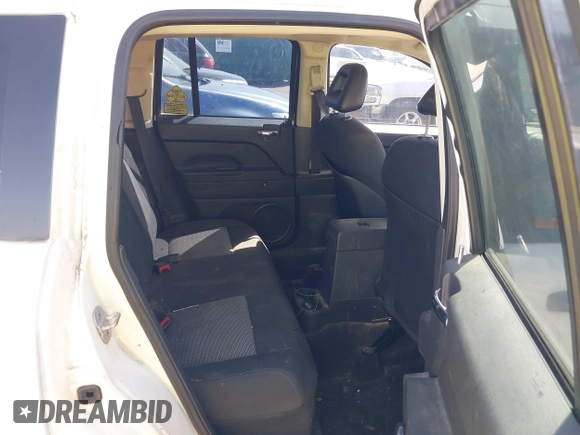 2008 Jeep Compass Sport with VIN 1J8FT47W08D676237, listed as a IAAI auction lot 41862908 with 206,531 mi miles. Bid and sale history available at carsss.com. Image 8.