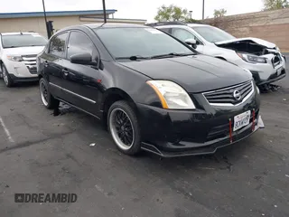 2012 Nissan Sentra SR z VIN 3N1AB6AP9CL762217, wystawiony jako IAAI lot #42207671 z przebiegiem 105 641 mil mil oraz . Historia ofert i sprzedaży dostępna na DreamBid. Obrazek 1.