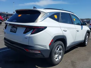 2022 Hyundai Tucson SEL с VIN 5NMJBCAE5NH106221, выставлен на аукционе IAAI как лот 41935350 с пробегом Не указан миль и . История ставок и продаж доступна на DreamBid. Изображение 4.