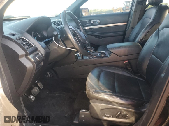 2018 Ford Explorer XLT with VIN 1FM5K7D81JGA17743, listed as a Copart auction lot 52183755 with 128,399 mi miles and Salvage Title. Bid and sale history available at DreamBid. Image 7.