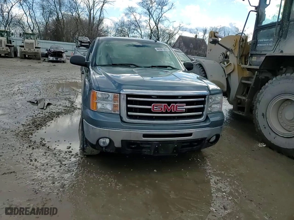2013 GMC Sierra 1500 SLE with VIN 1GTR2VE76DZ386638, listed as a Copart auction lot 46591385 with 161,366 mi miles and Non Repairable. Bid and sale history available at carsss.com. Image 13.
