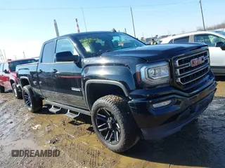 2018 GMC Sierra 1500 SLE z VIN 1GTV2MEC8JZ298725, wystawiony jako IAAI lot #41643228 z przebiegiem 114 002 mil mil oraz . Historia ofert i sprzedaży dostępna na DreamBid. Obrazek 1.