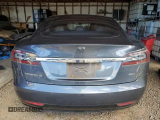 2017 Tesla Model S 100D with VIN 5YJSA1E20HF198419, listed as a Copart auction lot 61481605 with 52,853 mi miles and Salvage title. Bid and sale history available at DreamBid. Image 6.