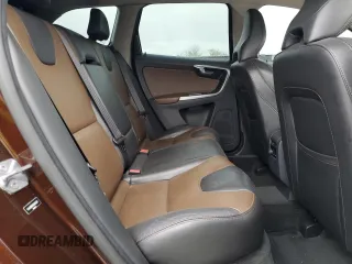 2017 Volvo XC60 Dynamic z VIN YV440MRR3H2040242, wystawiony jako Copart lot #88338485 z przebiegiem 385 mil mil oraz Nie do naprawy • Non repairable. Historia ofert i sprzedaży dostępna na DreamBid. Obrazek 11.