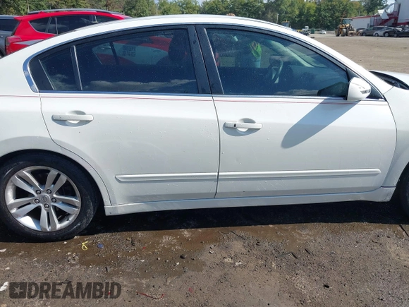 2011 Nissan Altima 2.5 S with VIN 1N4AL2AP6BN476218, listed as a IAAI auction lot 37731114 with 142,047 mi miles. Bid and sale history available at carsss.com. Image 14.