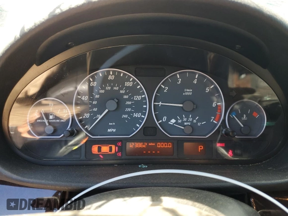 2001 BMW 3 Series 330Ci with VIN WBABS53441JU86514, listed as a Copart auction lot 59260014 with 123,862 mi miles and Salvage Title. Bid and sale history available at carsss.com. Image 10.