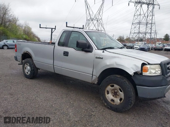 2006 Ford F-150 XL with VIN 1FTRF14W26NB02079, listed as a IAAI auction lot 42023955 with 238,047 mi miles. Bid and sale history available at carsss.com. Image 1.