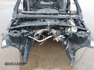 2017 Cadillac CTS-V z VIN 1G6A15S64H0156458, wystawiony jako IAAI lot #41565537 z przebiegiem Nie podano mil oraz . Historia ofert i sprzedaży dostępna na DreamBid. Obrazek 10.