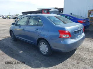 2012 Toyota Yaris with VIN JTDBT4K33C1421899, listed as a IAAI auction lot 41840089 with 1 mi miles. Bid and sale history available at carsss.com. Image 3.