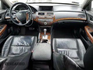 2011 Honda Accord EX-L z VIN 1HGCP3F81BA003186, wystawiony jako Copart lot #57966005 z przebiegiem 154 835 mil mil oraz Szkoda całkowita • Salvage title. Historia ofert i sprzedaży dostępna na DreamBid. Obrazek 8.