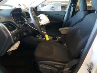 2021 Jeep Cherokee Latitude with VIN 1C4PJMCB5MD245357, listed as a Copart auction lot 45858495 with 52,187 mi miles and Salvage title. Bid and sale history available at DreamBid. Image 7.