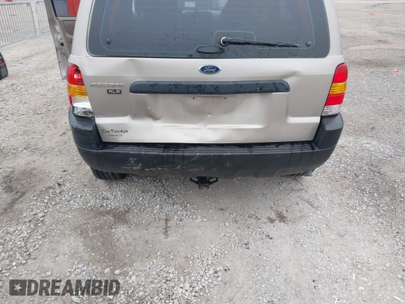 2001 Ford Escape with VIN 1FMUU01B61KE00524, listed as a IAAI auction lot 41486950 with 163,753 mi miles and . Bid and sale history available at DreamBid. Image 6.