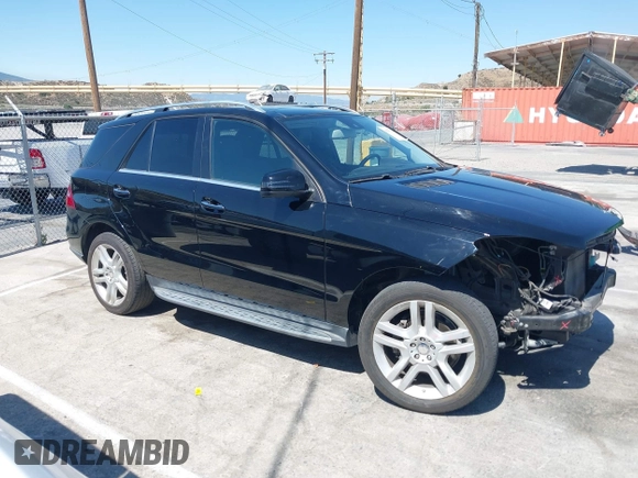 2015 Mercedes-Benz M 350 with VIN 4JGDA5JB3FA547130, listed as a IAAI auction lot 42379724 with 44,081 mi miles and . Bid and sale history available at DreamBid. Image 14.