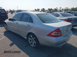 2005 Mercedes-Benz C 230 Kompressor with VIN WDBRF40J85A668022, listed as a IAAI auction lot 41075872 with 200,016 mi miles and . Bid and sale history available at DreamBid. Image 3.