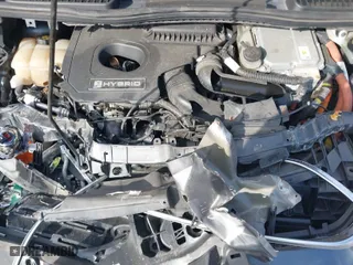 2018 Ford C-Max Hybrid SE with VIN 1FADP5AU1JL101145, listed as a IAAI auction lot 41453399 with 71,814 mi miles. Bid and sale history available at carsss.com. Image 10.