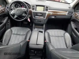 2015 Mercedes-Benz GL 450 z VIN 4JGDF6EE7FA455093, wystawiony jako Copart lot #57187135 z przebiegiem 105 573 mil mil oraz Tytuł czysty. Historia ofert i sprzedaży dostępna na DreamBid. Obrazek 8.
