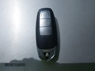 2019 Lamborghini Urus z VIN ZPBUA1ZL7KLA01416, wystawiony jako IAAI lot #41680325 z przebiegiem 72 817 mil mil oraz . Historia ofert i sprzedaży dostępna na DreamBid. Obrazek 11.
