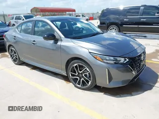 2024 Nissan Sentra SR с VIN 3N1AB8DV3RY368343, выставлен на аукционе IAAI как лот 42405911 с пробегом 23 894 миль миль и . История ставок и продаж доступна на DreamBid. Изображение 1.
