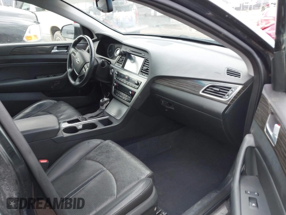2015 Hyundai Sonata Limited with VIN 5NPE34AF0FH043630, listed as a IAAI auction lot 41825927 with 129,367 mi miles and . Bid and sale history available at carsss.com. Image 5.