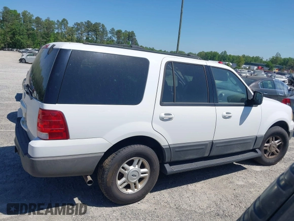 2004 Ford Expedition Special Service with VIN 1FMPU16L54LB03778, listed as a IAAI auction lot 42148494 with 249,054 mi miles and . Bid and sale history available at DreamBid. Image 12.