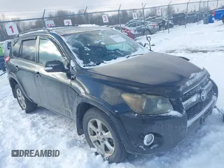 2011 Toyota RAV4 Ltd with VIN 2T3DF4DVXBW148006, listed as a IAAI auction lot 41399494 with 194,948 mi miles. Bid and sale history available at carsss.com. Image 1.