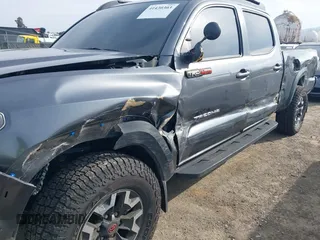 2021 Toyota Tacoma 4WD SR5 with VIN 3TMDZ5BN5MM110218, listed as a IAAI auction lot 41430303 with 47,781 mi miles. Bid and sale history available at carsss.com. Image 6.