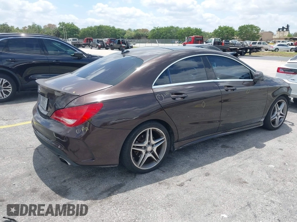 2014 Mercedes-Benz CLA 250 с VIN WDDSJ4EB5EN135496, выставлен на аукционе IAAI как лот 42073781 с пробегом 155 671 миль миль и . История ставок и продаж доступна на DreamBid. Изображение 4.