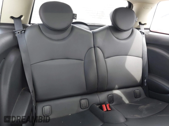 2011 MINI Hardtop S with VIN WMWSV3C5XBTY14030, listed as a IAAI auction lot 41712084 with 132,126 mi miles and . Bid and sale history available at DreamBid. Image 8.