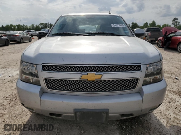 2013 Chevrolet Suburban LT z VIN 1GNSCJE03DR353601, wystawiony jako Copart lot #54927285 z przebiegiem 109 473 mil mil oraz Szkoda całkowita • Salvage title. Historia ofert i sprzedaży dostępna na DreamBid. Obrazek 5.