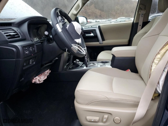 2024 Toyota 4Runner SR5 Premium with VIN JTENU5JR3R6251766, listed as a Copart auction lot 50371375 with 5,222 mi miles and Salvage Title. Bid and sale history available at carsss.com. Image 7.