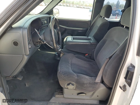 2002 Chevrolet Silverado 1500 LT with VIN 2GCEC19T521364308, listed as a Copart auction lot 54184255 with 186,478 mi miles and Salvage Title. Bid and sale history available at carsss.com. Image 7.