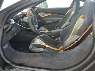 2019 McLaren 720S z VIN SBM14DCA9KW003247, wystawiony jako Copart lot #80073724 z przebiegiem 18 804 mil mil oraz Szkody całkowita. Historia ofert i sprzedaży dostępna na DreamBid. Obrazek 7.