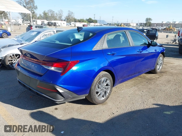 2024 Hyundai Elantra SEL with VIN KMHLM4DG7RU751436, listed as a IAAI auction lot 41882763 with 11,447 mi miles and . Bid and sale history available at DreamBid. Image 4.