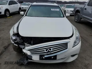 2015 Infiniti Q40 with VIN JN1CV6AR6FM522375, listed as a Copart auction lot 39700744 with 107,801 mi miles and Salvage Title. Bid and sale history available at carsss.com. Image 5.