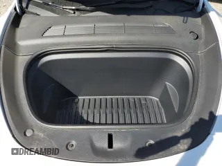 2023 Tesla Model Y Long Range z VIN 7SAYGDEE7PF788932, wystawiony jako Copart lot #52822515 z przebiegiem 33 007 mil mil oraz Szkoda całkowita • Salvage title. Historia ofert i sprzedaży dostępna na DreamBid. Obrazek 12.