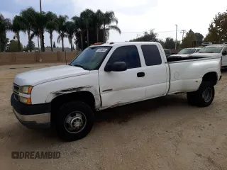 2005 Chevrolet Silverado 3500 LS with VIN 1GCJC39U35E255626, listed as a Copart auction lot 75616634 with 237,829 mi miles and Salvage Title. Bid and sale history available at carsss.com. Image 1.