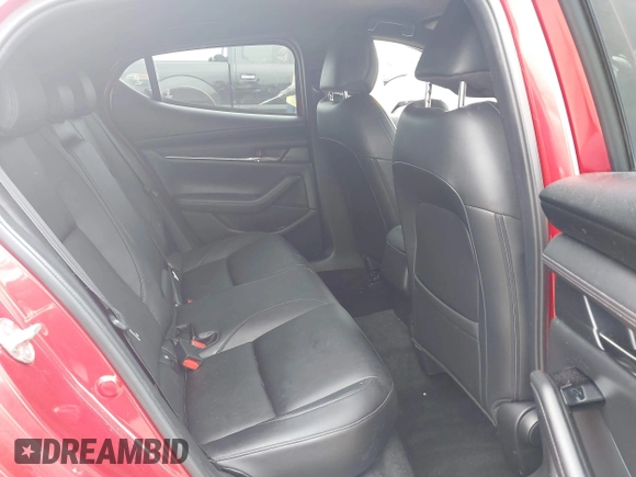 2019 Mazda 3 z VIN JM1BPAJM7K1133105, wystawiony jako IAAI lot #42473214 z przebiegiem 47 751 mil mil oraz . Historia ofert i sprzedaży dostępna na DreamBid. Obrazek 8.
