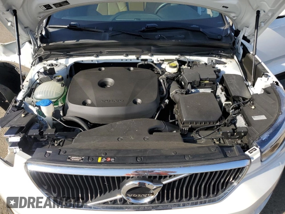 2020 Volvo XC40 Momentum with VIN YV4162UK8L2177380, listed as a Copart auction lot 49244565 with 45,228 mi miles and Salvage Title. Bid and sale history available at DreamBid. Image 14.