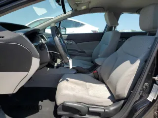 2015 Honda Civic LX z VIN 19XFB2F55FE102042, wystawiony jako Copart lot #56213075 z przebiegiem 98 324 mil mil oraz Szkoda całkowita • Salvage title. Historia ofert i sprzedaży dostępna na DreamBid. Obrazek 7.